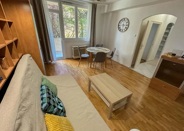 Apartment Castle Hill Hideaway